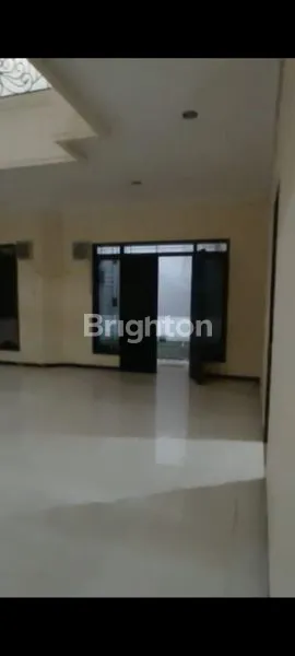 image RUMAH DISEWAKAN  2LANTAI (7)