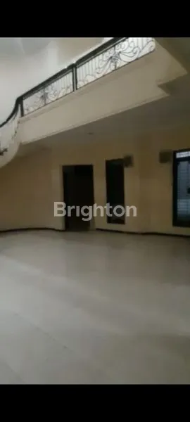 image RUMAH DISEWAKAN  2LANTAI (4)