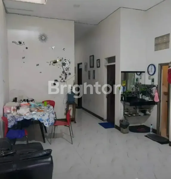 image STRATEGIS DEKAT INDUSTRI RUNGKUT RUMAH 3 LT SIAP HUNI 2M'AN (4)