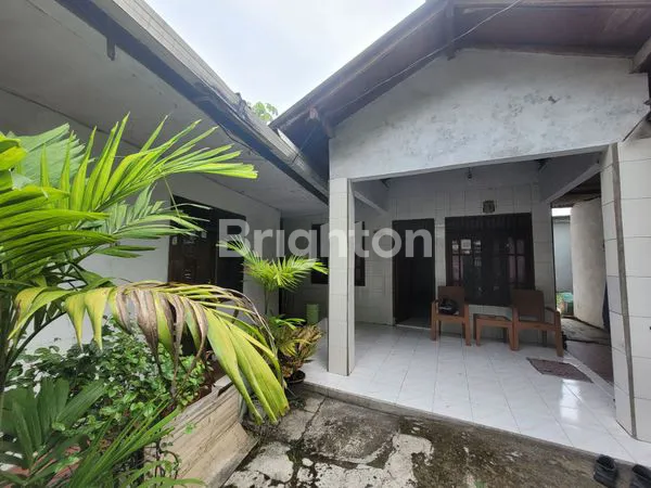 RUMAH ADA RUKO DAN KOST2AN COCOK UNTUK BERBAGAI USAHA DEKAT DENGAN KAMPUS