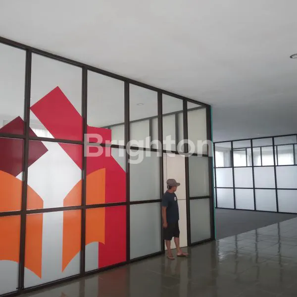 image DISEWAKAN GEDUNG PERKANTORAN (6)