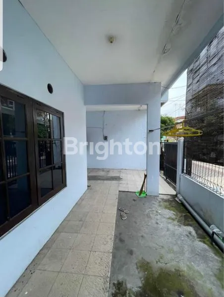 image RUMAH BERSIH DAN NYAMAN BLURU SIDOARJO (4)