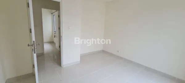 image RUMAH CLUSTER MARTINEZ GADING SERPONG TANGERANG (6)