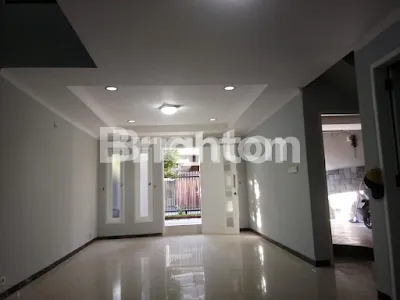 image RUMAH 2LT NGINDEN BARU (2)