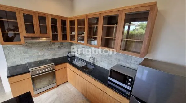 image EXCLUSIVE AND LUXURY VILLA IN PRESTIGIOUS LOCATION IN JIMBARAN (2)