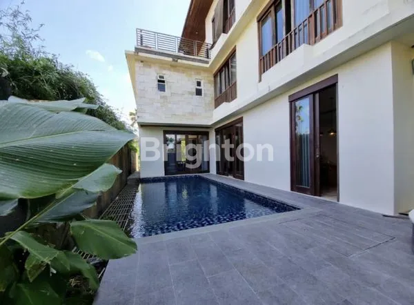 image EXCLUSIVE AND LUXURY VILLA IN PRESTIGIOUS LOCATION IN JIMBARAN (3)