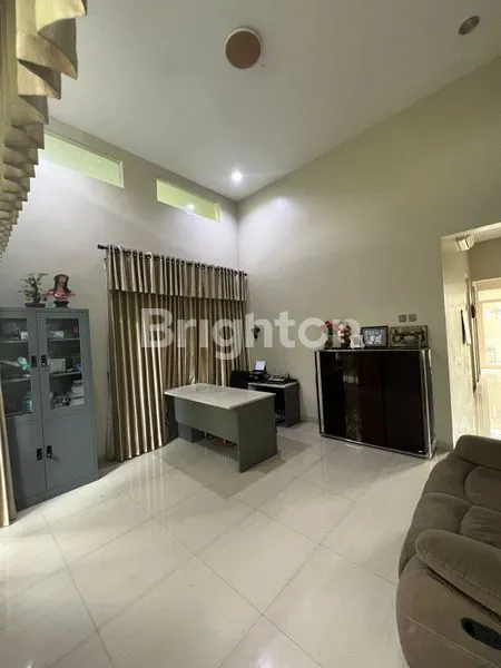 image JUAL RUMAH FURNISH LOKASI STRATEGIS (2)