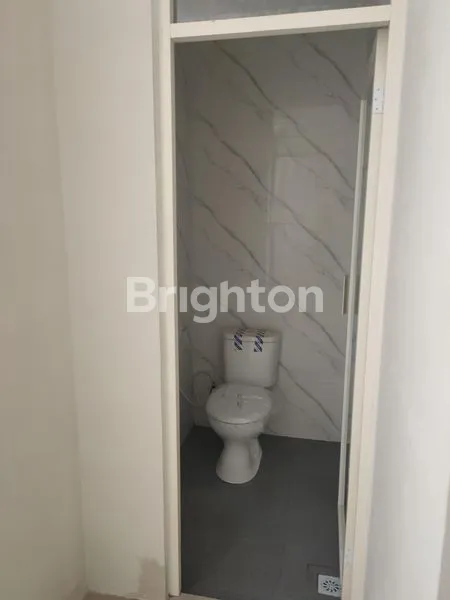 image RUMAH 2 LANTAI BARU GRESS DEKAT UPN SURABAYA (4)