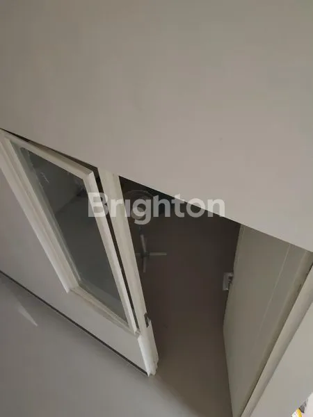 image RUMAH 2 LANTAI BARU GRESS DEKAT UPN SURABAYA (5)