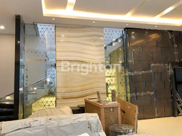 image RUMAH RAFFLES GARDEN CITRALAND BARU GRES MEWAH DEKAT DANAU MERLION, GWALK, AREA KOMERSIAL. (2)