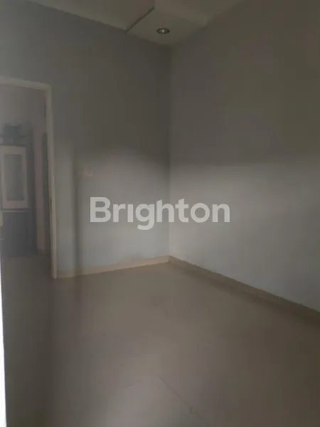 image RUMAH SEWA DELTASARI (5)