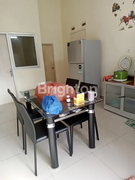 image RUMAH 2 LANTAI SIAP HUNI POSISI HOOK DI BALIKPAPAN REGENCY. (5)