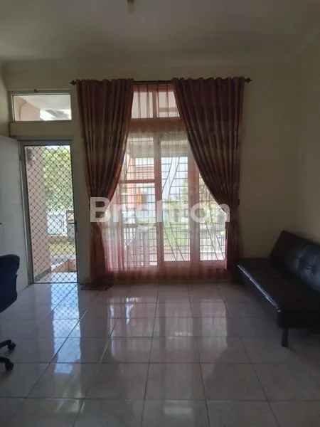 image RUMAH DUA LANTAI HOOK DI PERUMAHAN REGENCY BALIKPAPAN (4)