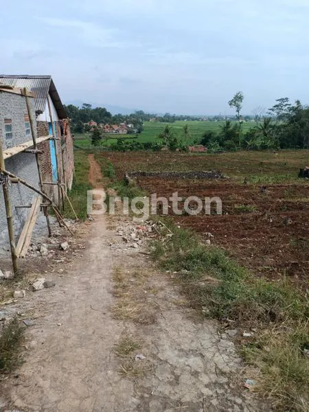 image TANAH LUAS MAINROAD DI MAJALAYA  (2)