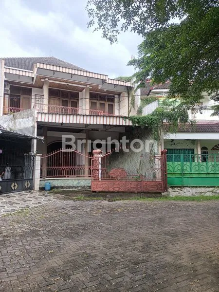 image RUMAH BESAR 2 LANTAI DEKAT MALL THE PARK DAN PAKUWON (1)