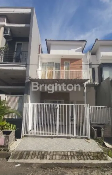 image MINIMALIS SIAP HUNI BONUS FURNITURE DI TENGGILIS MEJOYO, RUNGKUT (1)