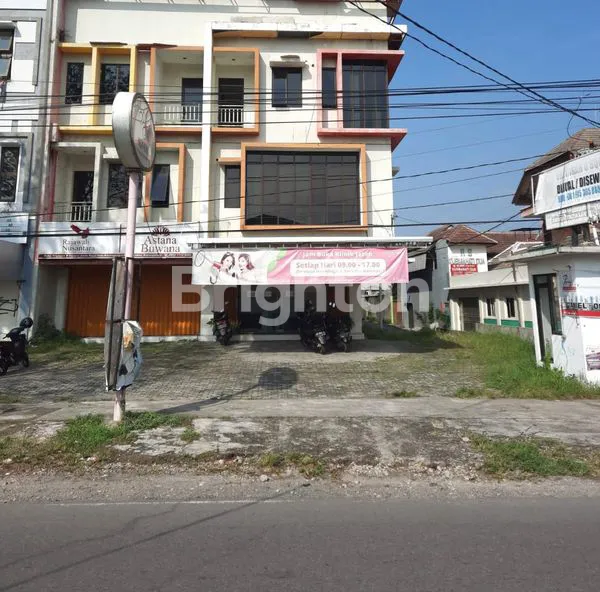 RUKO TRIYAGAN SQUARE