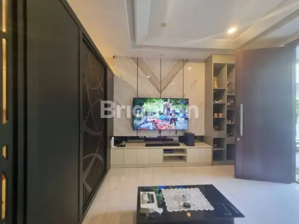 image PAKUWON CITY MODERN MINIMALIS 2,5 LT FURNISH MEWAH  SIAP HUNI  (2)