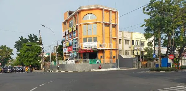 image RUKO 3 LT JEJER COCOK BUAT USAHA DI JL ARJUNO SURABAYA (1)