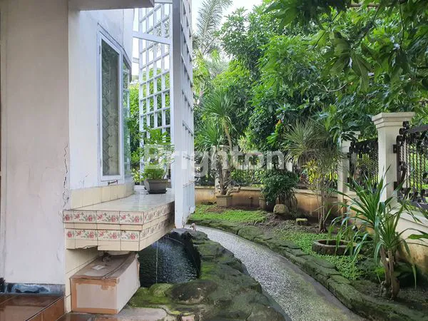 image RUMAH 2 LANTAI MEWAH   POJOK ( HOOK) DI KARAH INDAH (1)