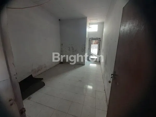 image RUMAH PUSAT KOTA SOLO STRATEGIS DEKAT ALILA (6)