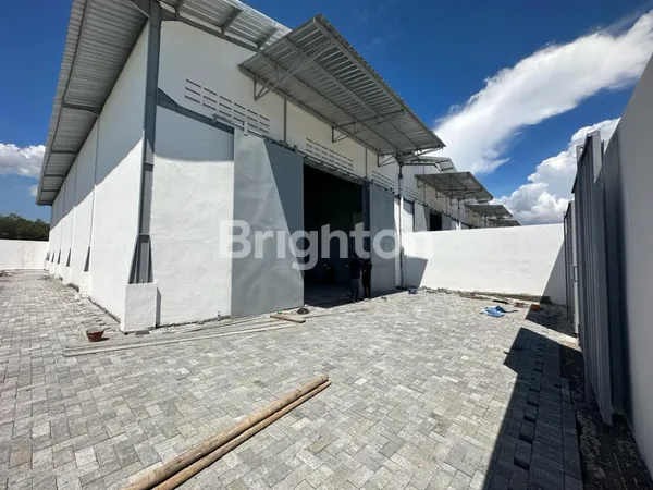 image GUDANG BARU GRESS AKSES KONTAINER DOUBLE GATE HALAMAN PRIBADI PUSAT PERGUDANGAN ROMOKALISARI (3)