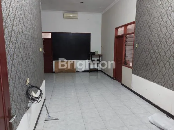 image KLAMPIS 1.5 LANTAI BERSIH DAN TERAWAT SIAP HUNI (8)