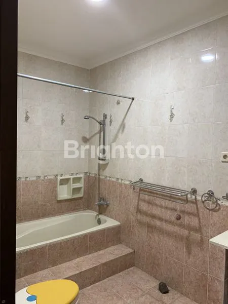 image RUMAH CANTIK 2 LANTAI SIAP HUNI DI TAMAN KYOTO LIPPO KARAWACI (6)