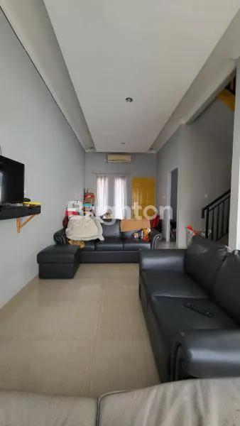 image SIAP HUNI RUMAH CANTIK DI CINERE (5)