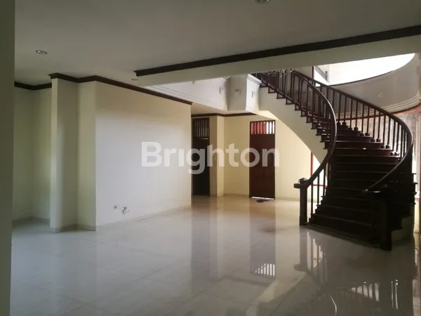 image RUMAH MARGOREJO INDAH (4)