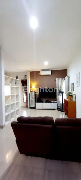 image RUMAH MEWAH 2 LANTAI SEMI-FURNISHED DI BUKIT GOLF RIVERSIDE CIBUBUR (6)