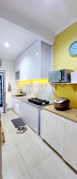 image RUMAH MEWAH 2 LANTAI SEMI-FURNISHED DI BUKIT GOLF RIVERSIDE CIBUBUR (2)