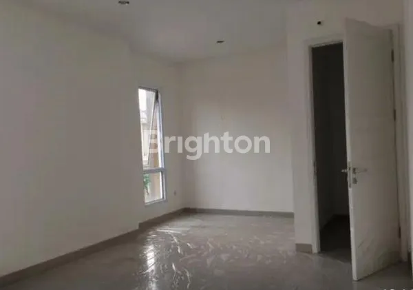 image RUMAH CANTIK 2LANTAI CLUSTER KARELIA VILLAGE GADING SERPONG TANGERANG (4)