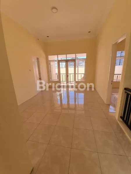 image GRAHA SENTOSA 2 LANTAI DEKAT GALAXY MALL, RAYA KENJERAN, SURAMADU (3)