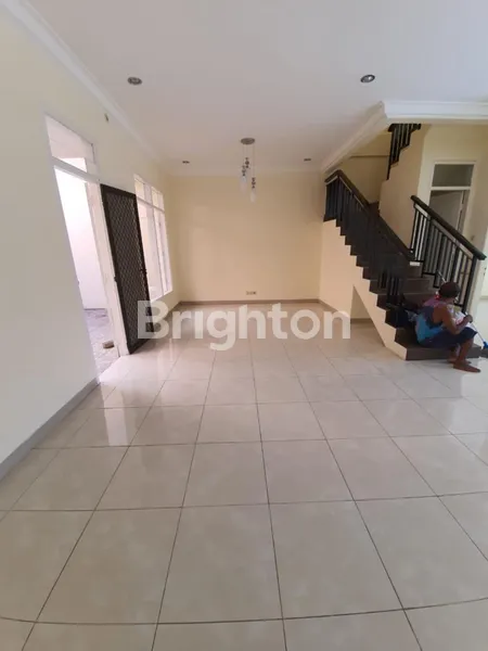 image GRAHA SENTOSA 2 LANTAI DEKAT GALAXY MALL, RAYA KENJERAN, SURAMADU (4)