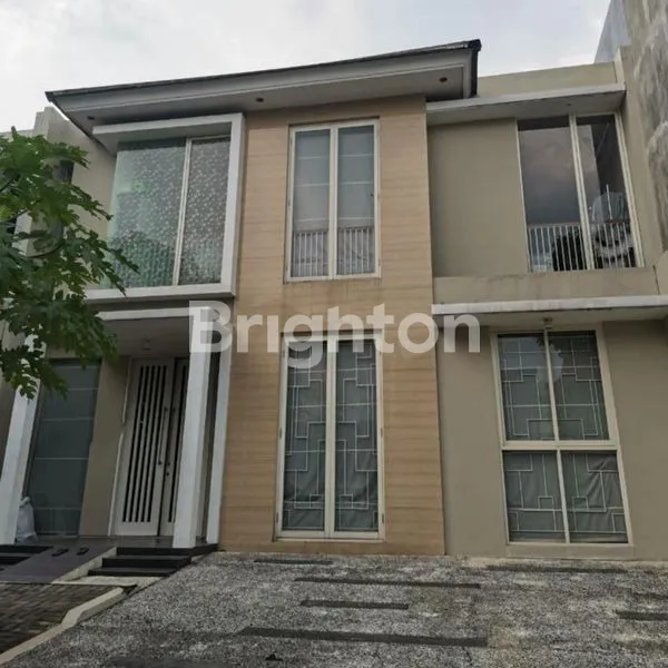 image RUMAH MODERN MINIMALIS 2 LANTAI CITRALAND SURABAYA BARAT DEKAT ROYAL RESIDENCE, WBM, PAKUWON INDAH, GRAHA FAMILI (1)