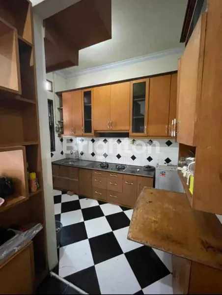 image DISEWAKAN FULL FURNISHED DIPERUMAHAN BDS 2 (3)