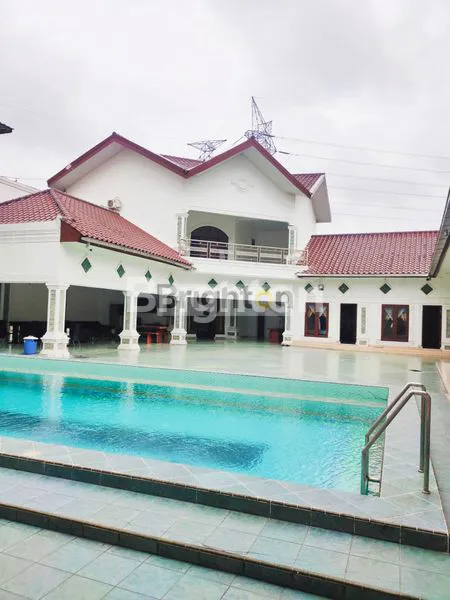 image RUMAH DENGAN FASILITAS HOTEL, 15 MENIT DARI TOL HELVETIA KOTA BINJAI (6)