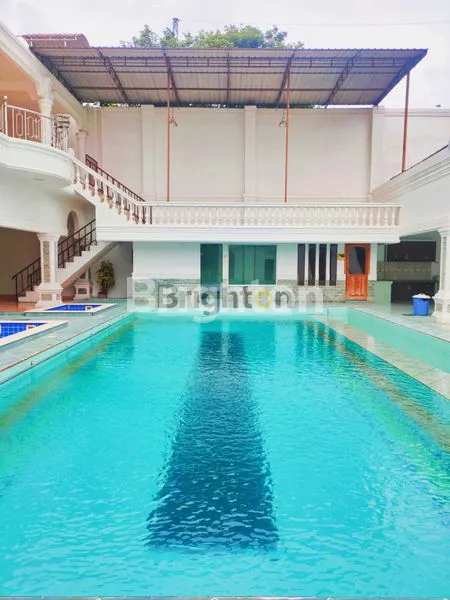 image RUMAH DENGAN FASILITAS HOTEL, 15 MENIT DARI TOL HELVETIA KOTA BINJAI (8)