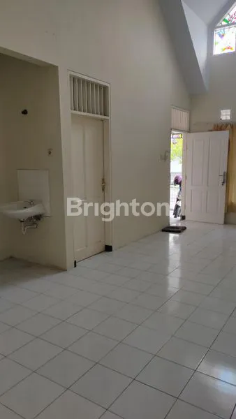 image RUMAH TERAWAT DAN BAGUS DI DAERAH CITRALAND DEKAT GWALK CLUSTER INTERNASIONAL VILLAGE 1 (2)