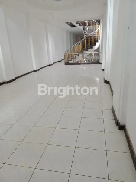 image SATU-SATUNYA RUKO ISTIMEWA 3 LANTAI DI PUSAT KOTA MAGELANG (4)