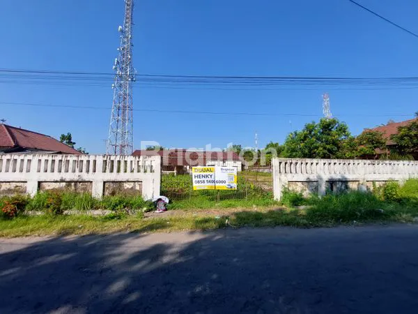 TANAH + BANGUNAN LUAS DEKAT STASIUN