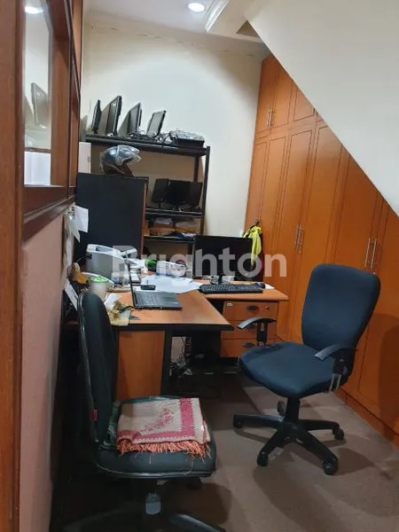 RUKO 3 LANTAI EX KANTOR & BERIKUT FURNITURE  FATMAWATI  CIPETE  JAKARTA SELATAN