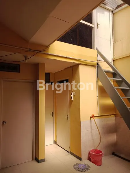 image RUMAH LAMA TERAWAT SIAP HUNI (3)