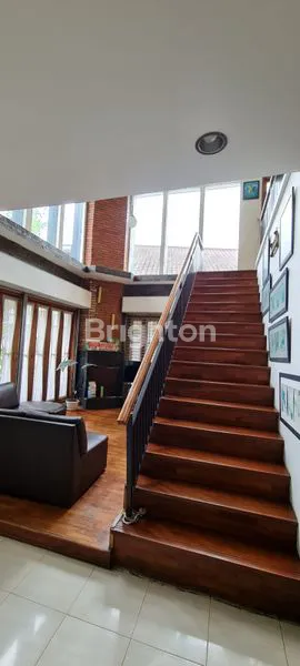 image VILLA NYAMAN DAN SEJUK KOMPLEK VILLA TRINITY LEMBANG (4)