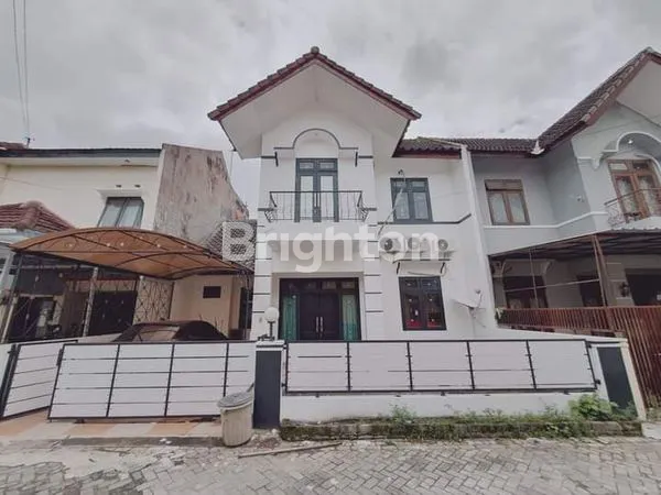 image RUMAH FULL FURNISHED 2LT DLM RING ROAD DEKAT KAMPUS UPN (1)