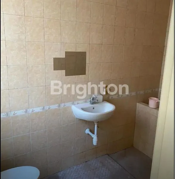 image RUMAH 2LANTAI REGENCY 21 MODERN MINIMALIS LANTAI MARMER (3)