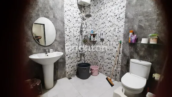 image RUMAH CANTIK DI TAMAN CIKAS (2)