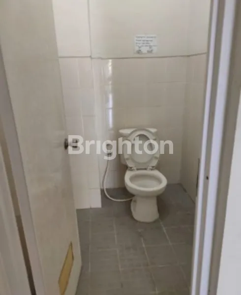 image RUKO PUSAT KOTA - LOKASI STRATEGIS DEKAT DENGAN TUNJUNGAN PLAZA (3)