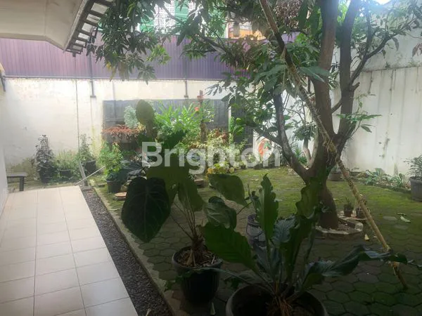 image RUMAH ASRI LUAS SEKELIMUS UTARA BATUNUNGGAL BANDUNG (2)